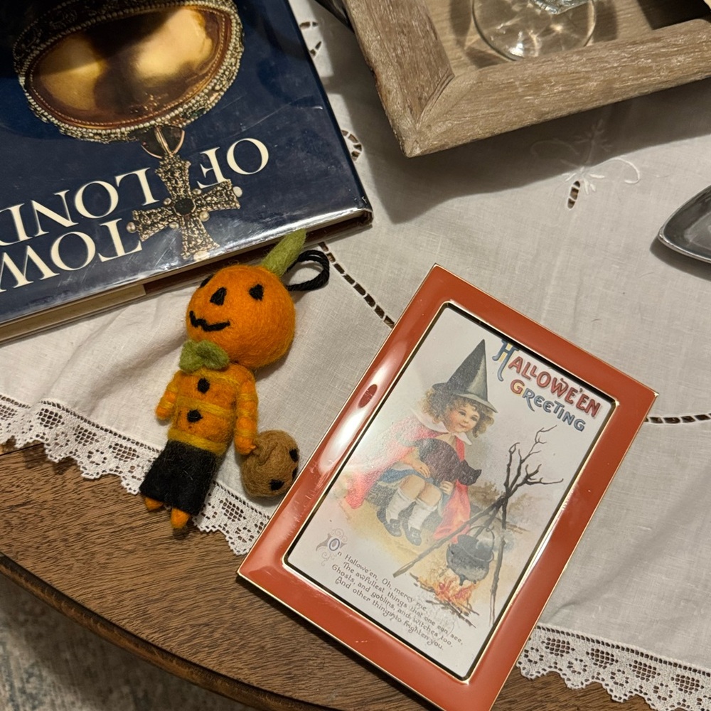 papersource halloween ornament and framed card